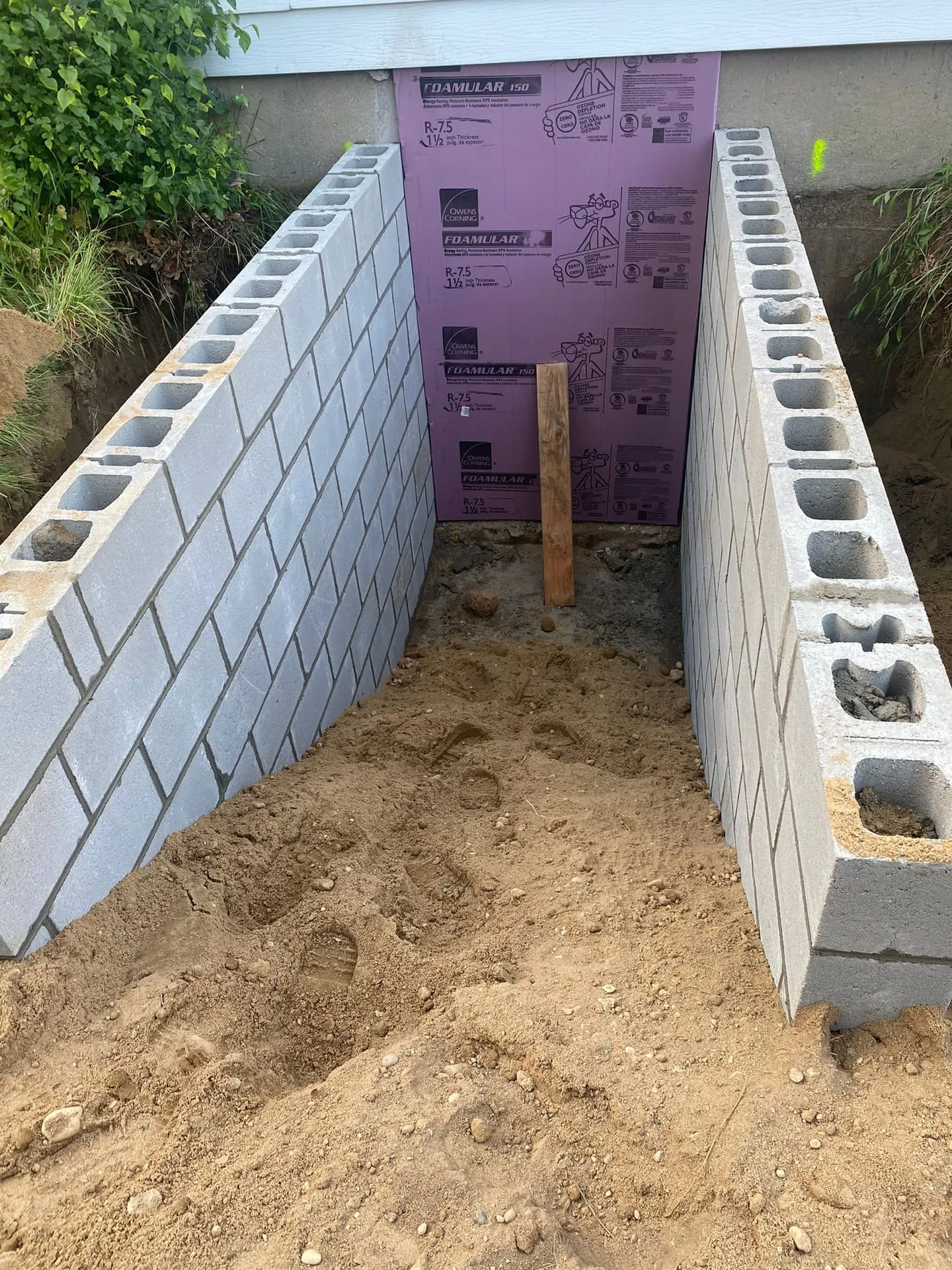 Retaining wall on Long Island